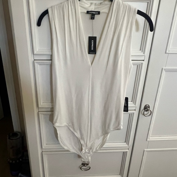 Express Tops - NWT Express Women's Cream V-Neck Bodysuit